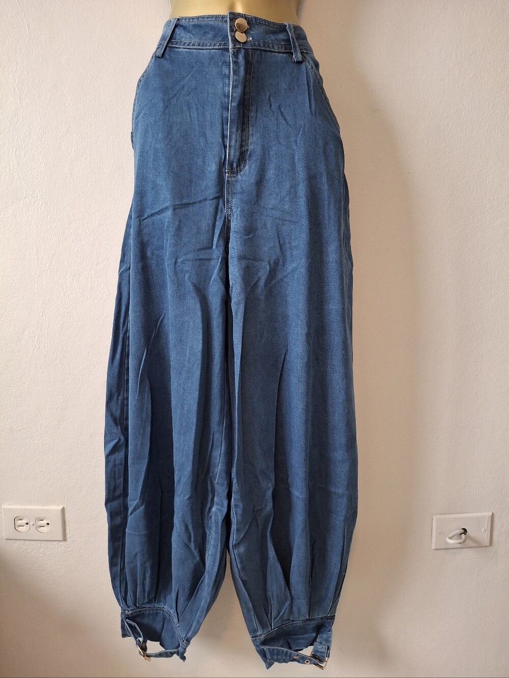 Blue High-Waist Balloon Jeans